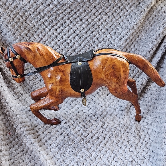 Vintage Hand Crafted Leather Wrapped Horse Figurine Statue - Picture 11 of 11